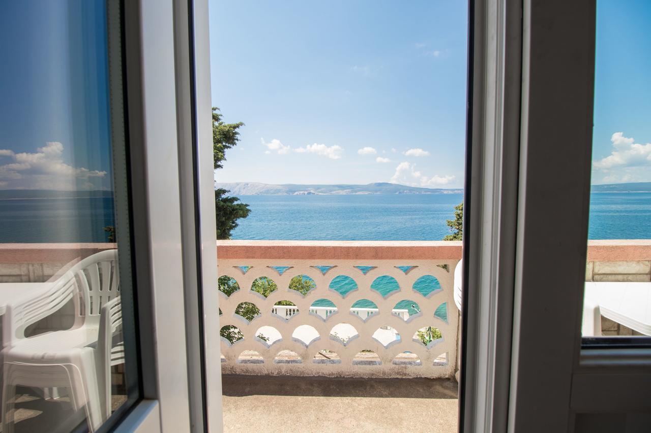 Apartments Josip By The Sea Novi Vinodolski Exterior foto