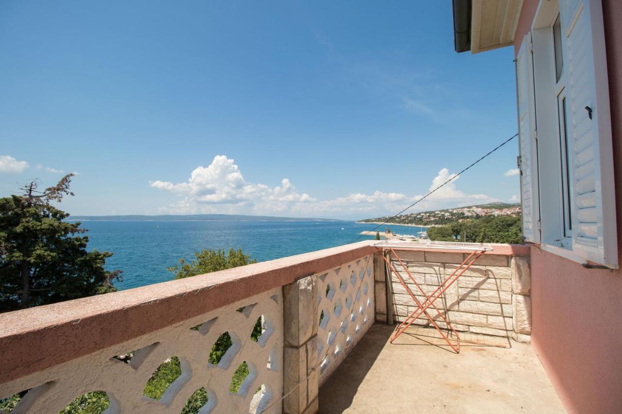 Apartments Josip By The Sea Novi Vinodolski Exterior foto